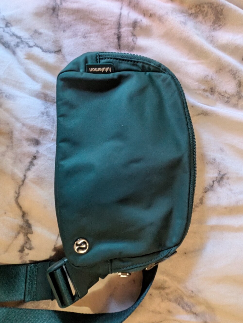 EUC Lululemon Everywhere Belt Bag 2L Storm Teal